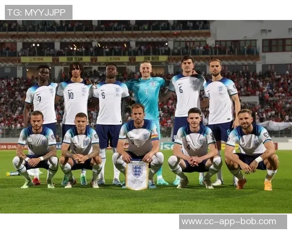 专家分析英格兰世界杯落选名单五大热门球员亨德森福登阿诺德等人引发热议