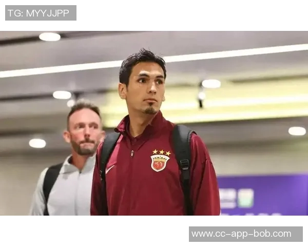 海港中场阿布拉汗合同到期自由身加盟河南队引发关注