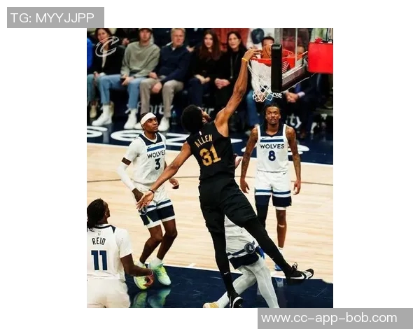 米切尔超远三分追至1分米切罗三罚全失令人失望